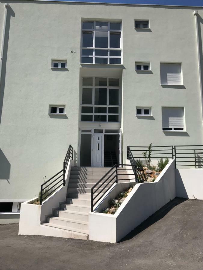 Tone Appartement Makarska